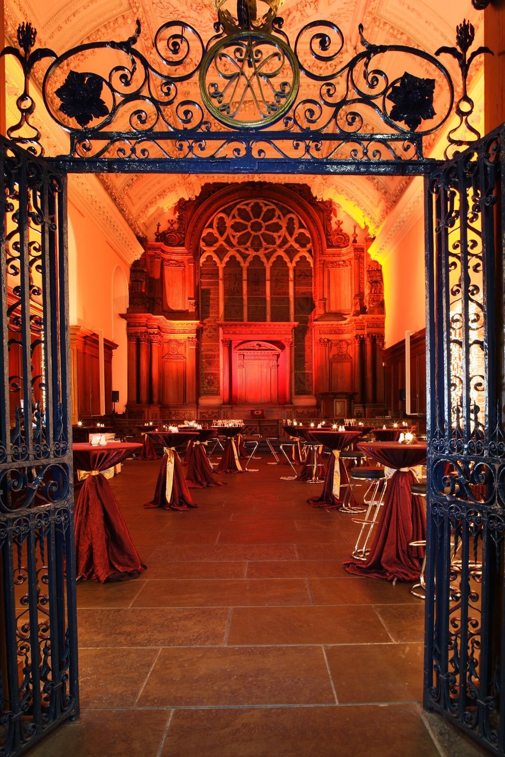 This photograph shows table decor and lighting for an event held in the Royal Hospital, Kilmainham