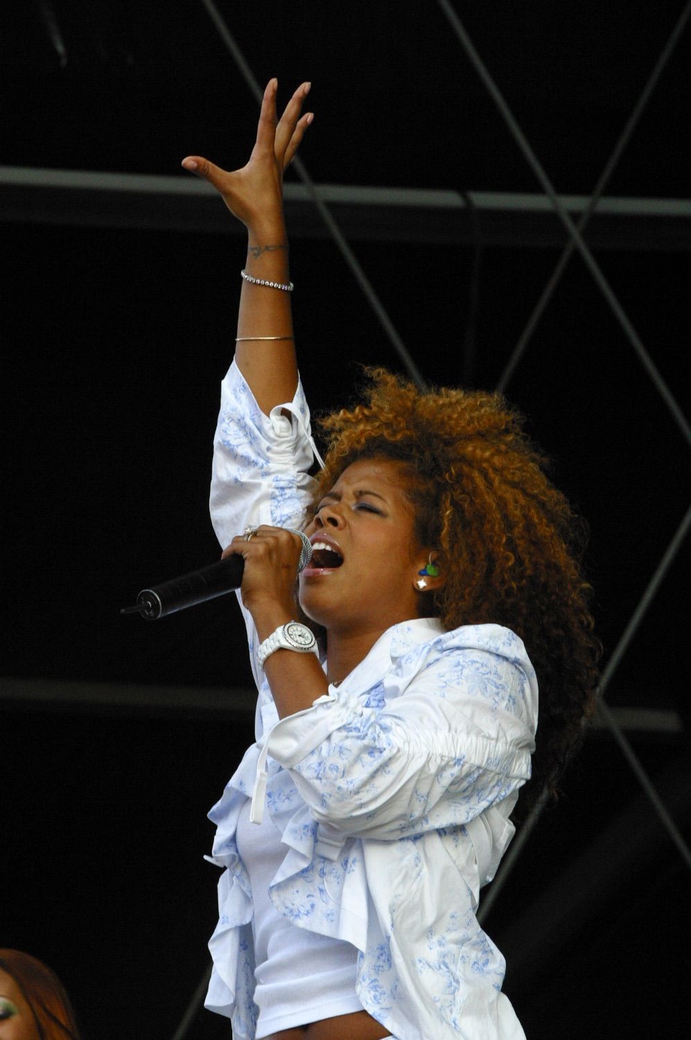 Kelis plays the RDS, Dublin as support for Britney Spears